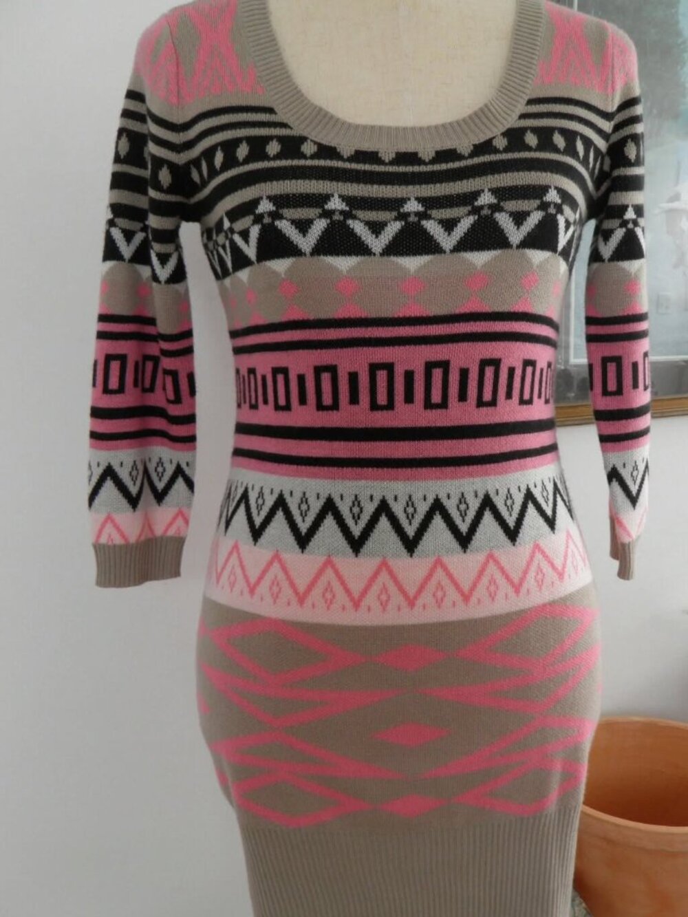 T/O Sweaters Pink Beige Black White Sweater Dress Long Sweater Top size Small